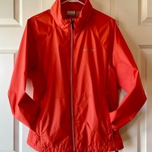 Columbia ‘poppy’ windbreaker; Women’s XL; like new condition